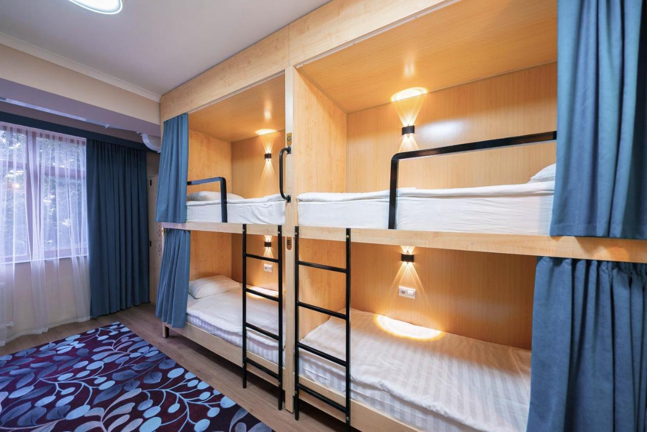 Kaganat Hostel 比什凯克 外观 照片